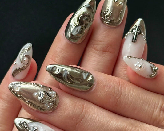 Silver Claws