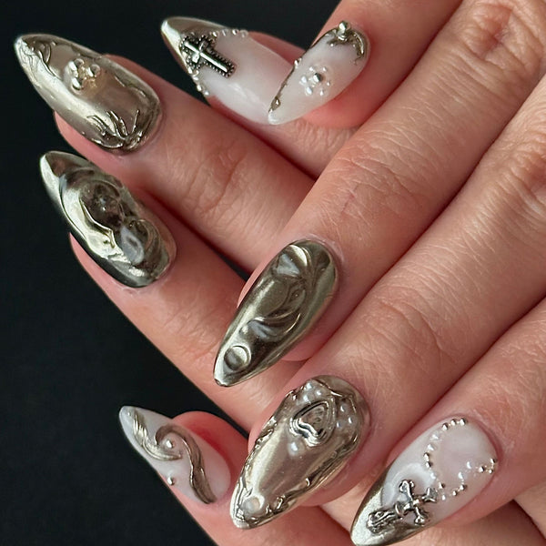 Silver Claws