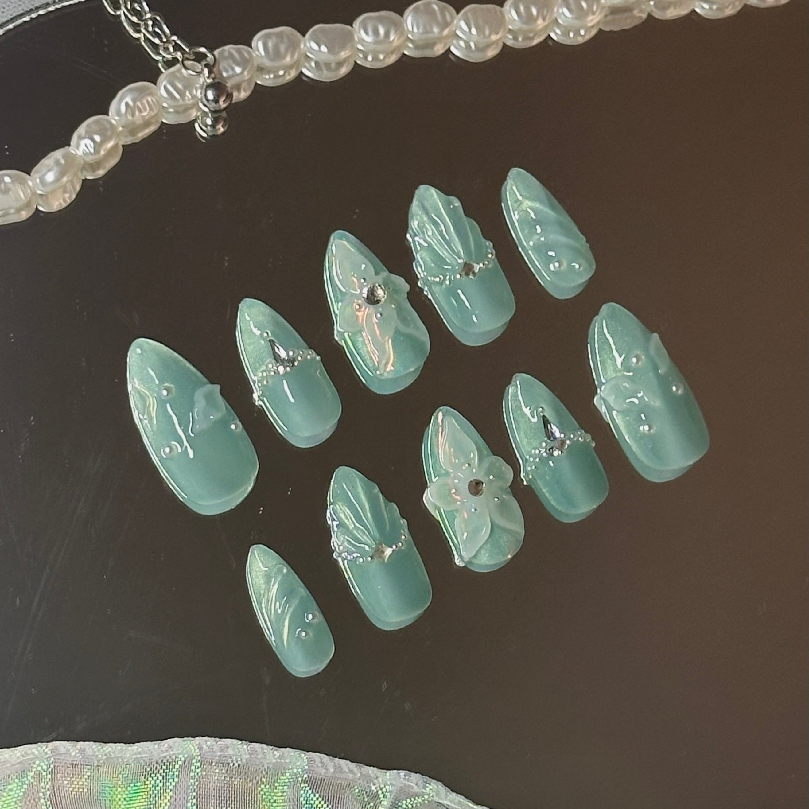 Nail Aura | Designer Claws
